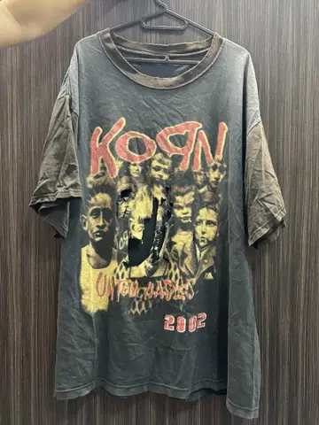 구제 의류 티셔츠 KORN UNTOUCHABLES 티셔츠 2002년