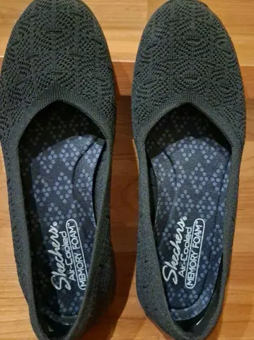 Skechers 메모리 폼 슬립온 블랙