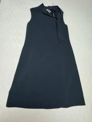 폭시 블랙 슬리브리스 원피스 L