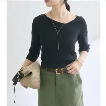 새상품 RIVE DROITE 아지메 넥 풀오버 블랙