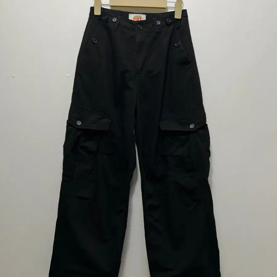 ☆韓国の人気☆【WOOALONG】☆Cargo ba.g☆ OOT Women's Cargo Jogger Pants S on Bunjang Global Site.