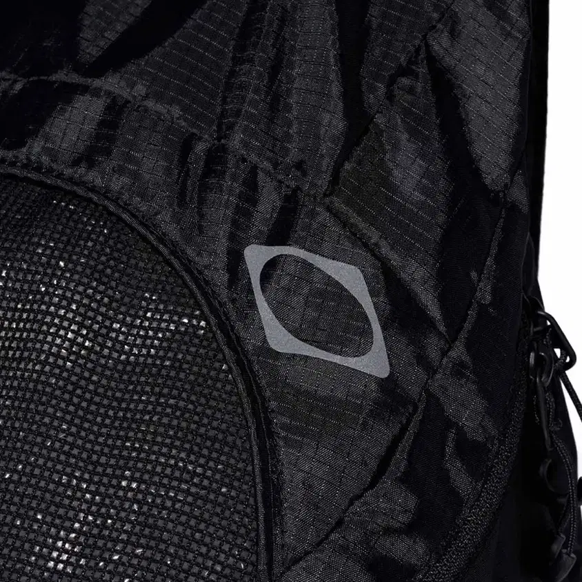 MISCHIEF | 미스치프 Mischief Lightweight Zip Around Backpack