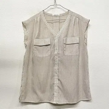 natural couture 스트라이프 슬리브리스 블라우스