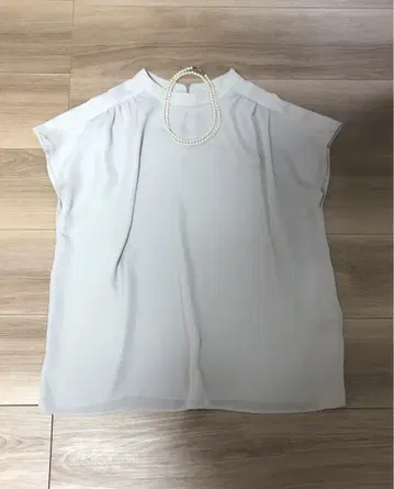 새상품급 그린 라벨 릴랙싱 워셔블 드레이프감 블라우스 그레이