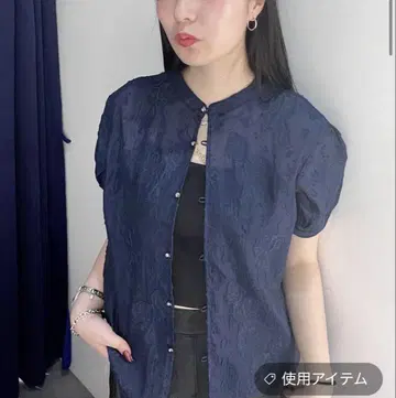 새상품급! 2WAY 레이스업 블라우스(반팔) 네이비