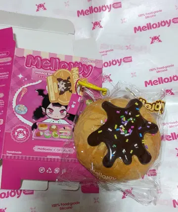 Mellojoy 스퀴즈 사막의 용암