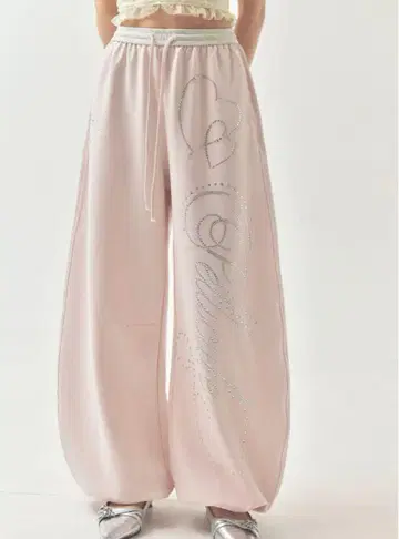 PELLICULE stone-deco sweat pants 페리큐어