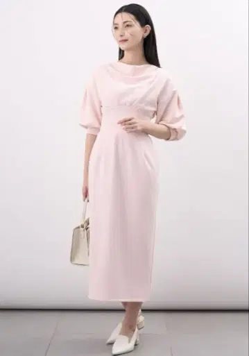 셀포드 드레이프 타이트 컷 원피스