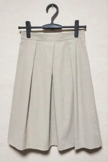 미사용 MACKINTOSH PHILOSOPHY 무릎 기장 턱 스커트 36