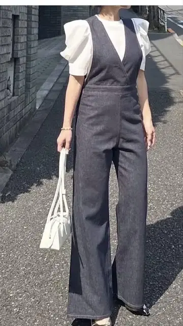 시뉴 V넥 플레어 올인원 사이즈 1