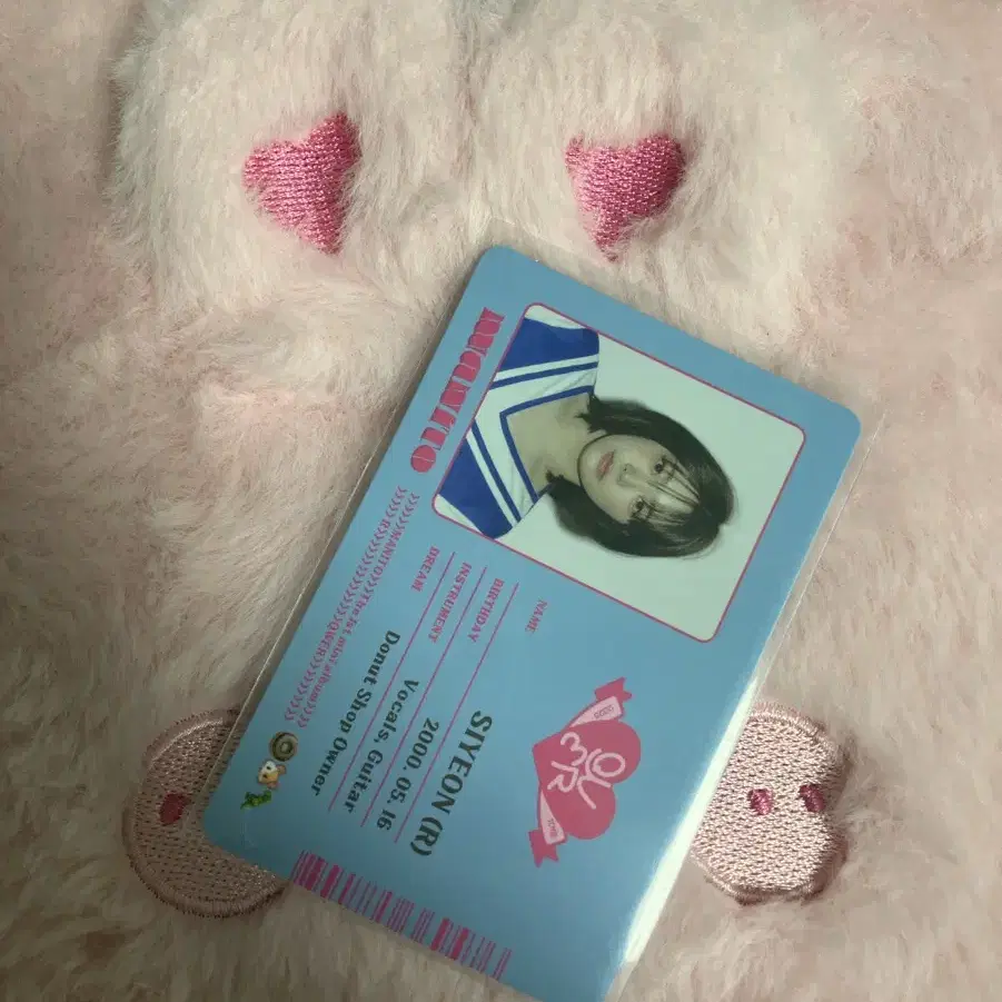 QWER 新品未開封 アルバム QWER album + poca set #Qwer,#앨범,#개봉앨범,#포카 on Bunjang