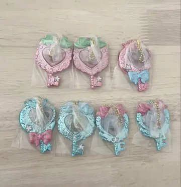 반다이 산리오 캐릭터즈 키라토 마지컬 참 세트 판매