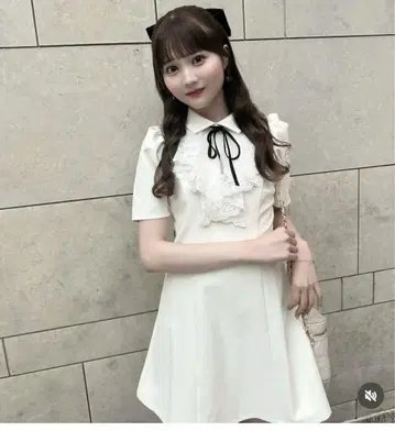 택 포함 새상품 안미르 레이스 프릴 칼라 미니 원피스