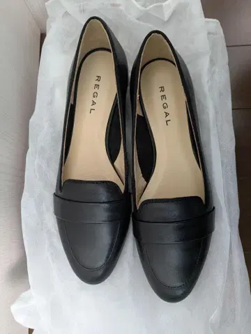 새상품 사용 REGAL 블랙 플랫슈즈 23.5cm 힐 1~2cm