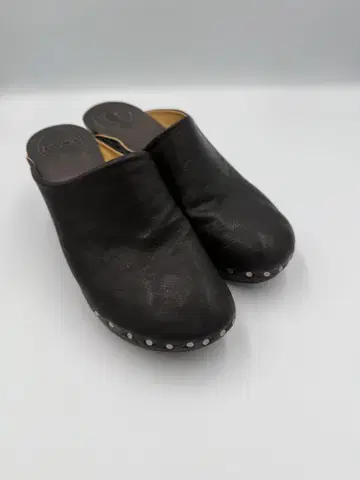 이탈리아제 블랙 클로그 샌들