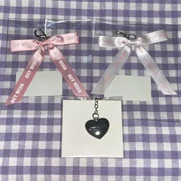 NCT WISH 리본 참, 하트 참 세트