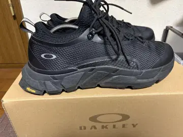 OAKLEY 오클리 Light Shield 스니커즈 27cm 블랙