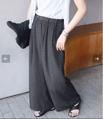 Velmail per iena 벨메이유파이에나 도트 와이드 팬츠