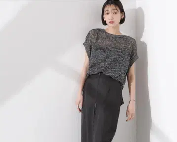 NANO universe _택 포함 새상품 라메 메쉬 슬리브리스 니트