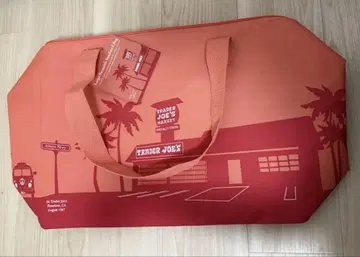 Trader Joe's 빨간색과 오렌지색의 대형 보냉 에코백