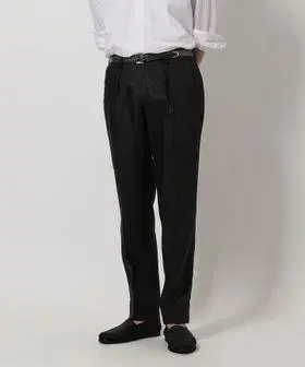 44 새상품 25ss UNITED ARROWS 린넨 트윌 릴랙스 테이퍼