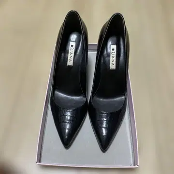 DIANA 펌프스 악어 엠보싱 스틸레토 24cm
