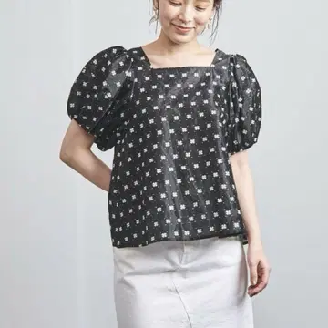 유나이티드 애로우즈 모모 치하루 플라워 자카드 블라우스