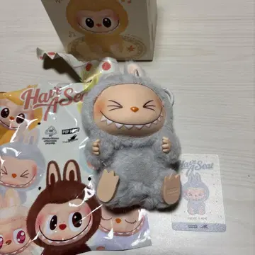 러브브 LABUBU 앉아보세요 헤헤