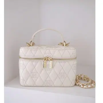 Monogram Quilted Vanity Bag 베니티
