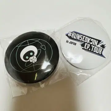 RUNSEOKJIN 캡슐 토이 캔뱃지