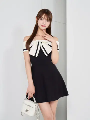 Darich 다리치 빅 리본 오프 숄더 니트 미니 원피스