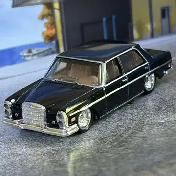 핫휠 '72 메르세데스 벤츠 280SEL 4.5
