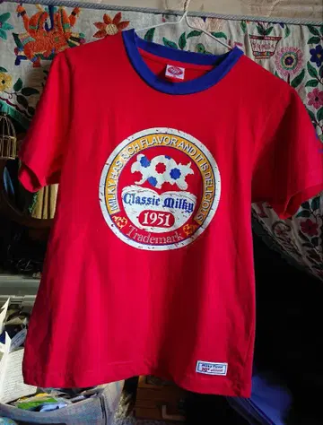 Classic Milky 1951 티셔츠 레드