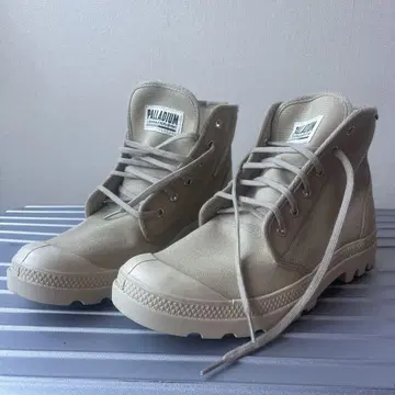 PALLADIUM 베이지 하이컷 스니커즈