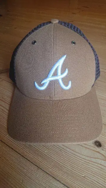 새상품 칼하트 47제 MLB 애틀랜타 브레이브스 트래커 캡