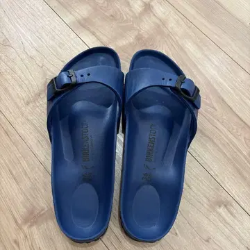 버켄스탁 샌들 23cm