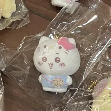 키티 치이카와 (먼작귀) 플로키 참 새상품 미사용