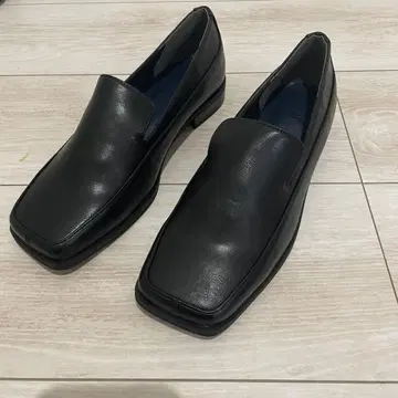 CITEN 스퀘어 로퍼