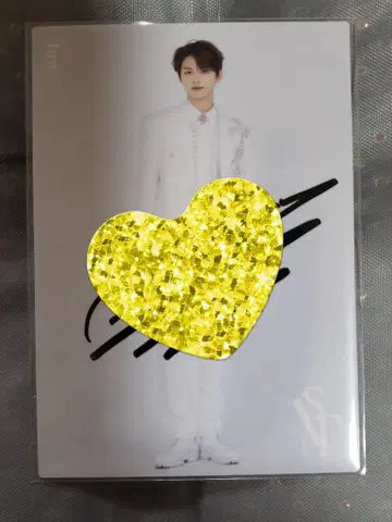 SEVENTEEN 준 친필 사인 포함 트레이딩 카드