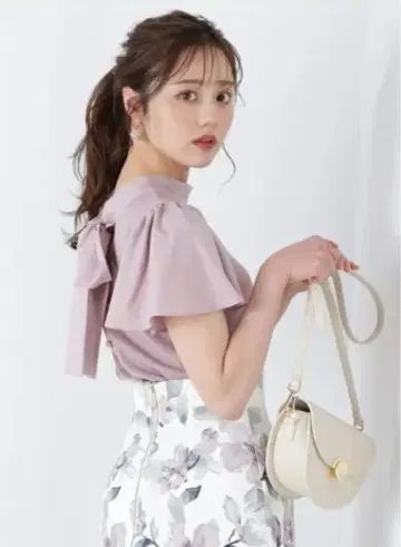 프로포션 앞뒤 2Way 보타이 플레어 니트