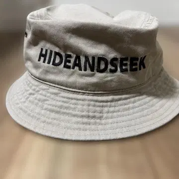HideandSeek 버킷 햇 S/M 베이지 마코이 사이토 착용