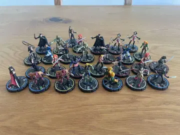 heroclix 헬보이, 저지 드레드 등 인디 코믹에서 대량 세트