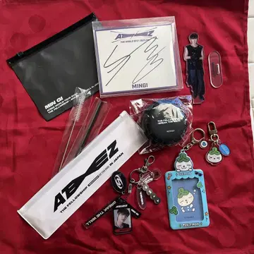 ATEEZ MINGI 사인 색지 및 공식 굿즈