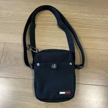 토미힐피거 청바지 블랙 사코슈 숄더백 새상품급