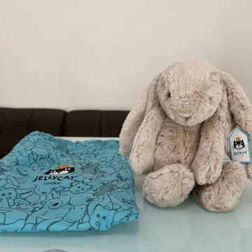 JELLYCAT 베이지 토끼 봉제 인형
