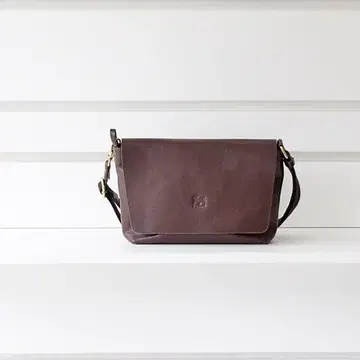 미사용 일비종떼 크로스 바디백 짙은 갈색 이탈리아 가죽 브라운