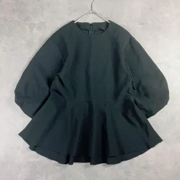 루니 볼륨 슬리브 페플럼 풀오버