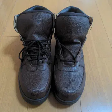 KOKK 스니커즈