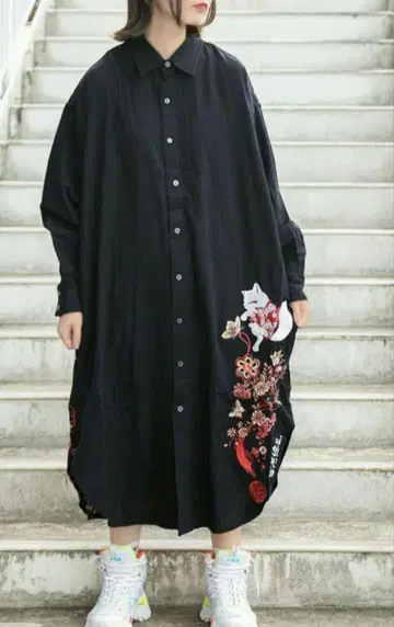지금과 예전 KON-JAKU 일본풍 패턴 여우 자수