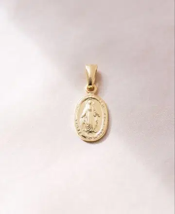 마이 어패럴 사에코 펜던트 참 메달
